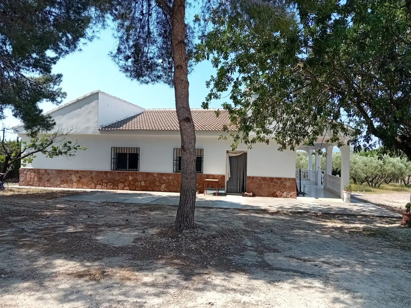 Vista exterior de Casa o chalet en venta en Torrent con Jardín privado, Terraza y Piscina