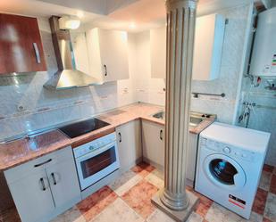 Kitchen of Flat to rent in  Granada Capital  with Balcony