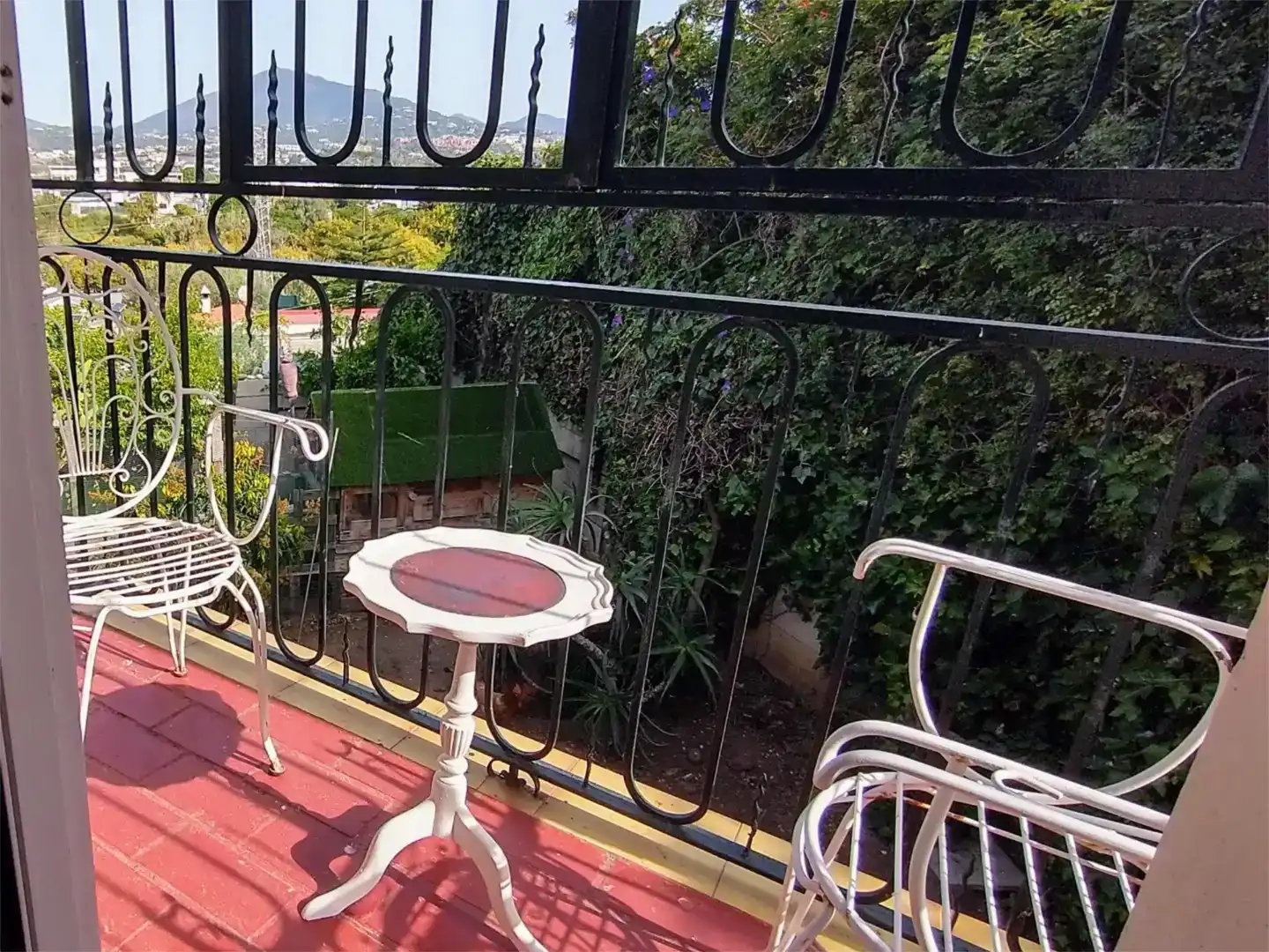 Terrassa de Casa o xalet en venda en Marbella amb Aire condicionat, Piscina i Balcó
