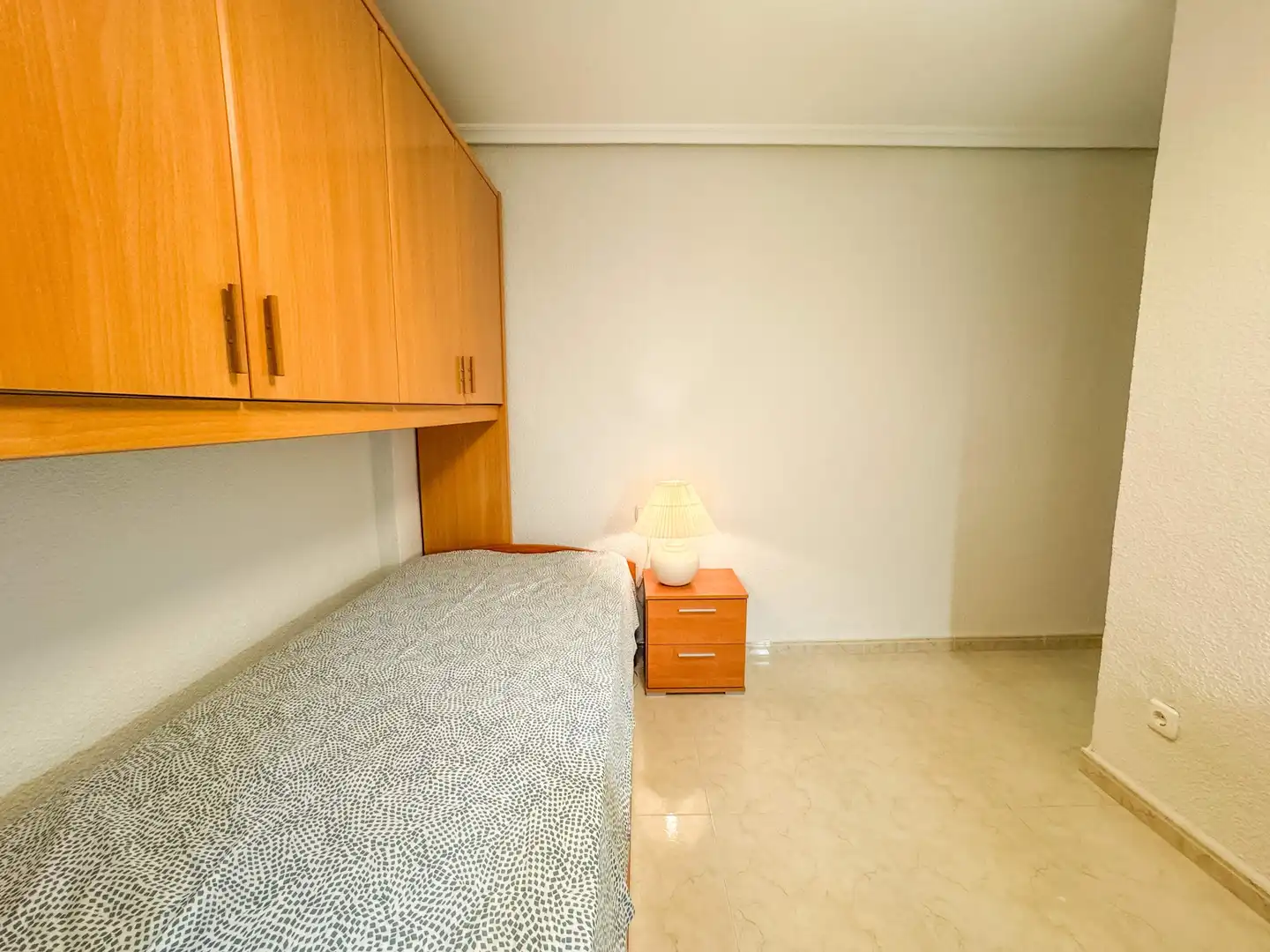 Habitación en Reina Victoria - Miguel Hernández