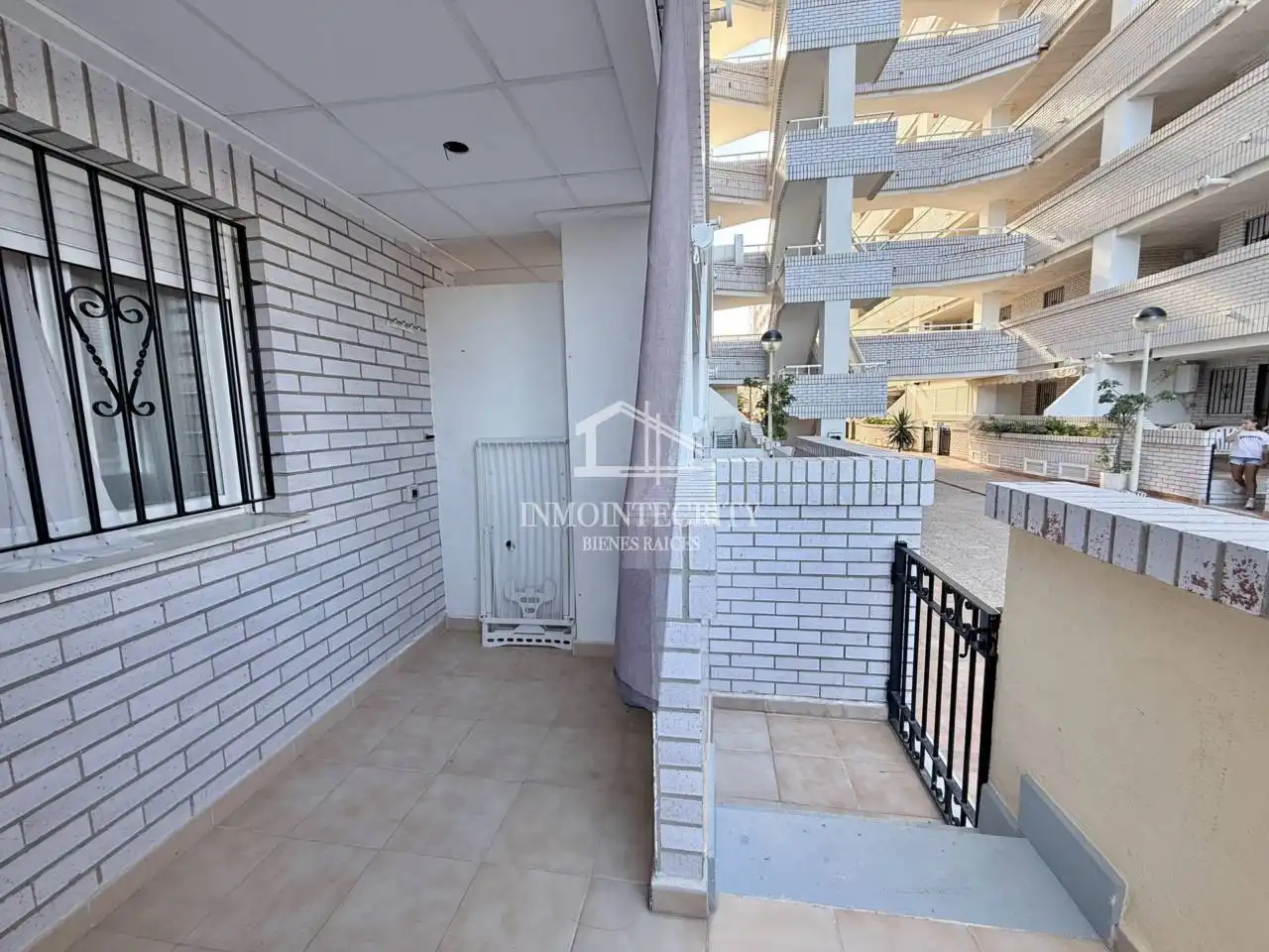 Apartamento con piscina en venta en Avenida Central, imagen 17