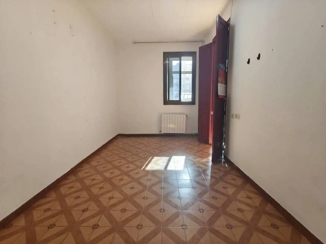 Flat with terrace for sale in Calle Cabestany, imagen 5