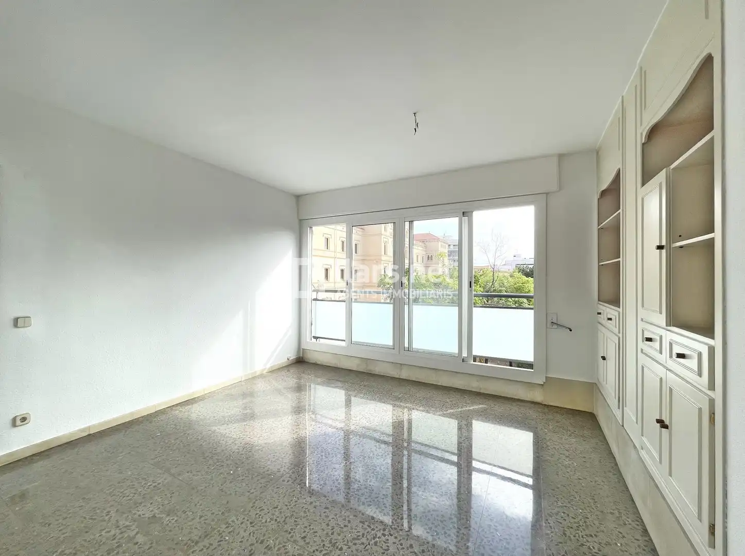 Außenansicht von Wohnung zur Miete in Vilanova i la Geltrú mit Heizung