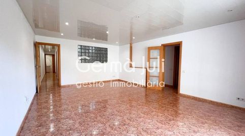 Foto 3 de Pis en venda a Calle Seu D´urgell, Casagemes, Badalona