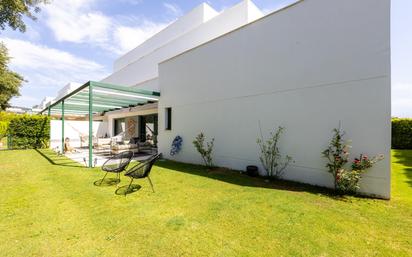 Exterior view of Planta baja for sale in Sotogrande  with Air Conditioner and Terrace