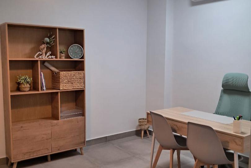 Foto 1 de Oficina de lloguer a Calle Godofredo Ortega y Muñoz, 44a, Valdepasillas - La Paz - Huerta Rosales, Badajoz