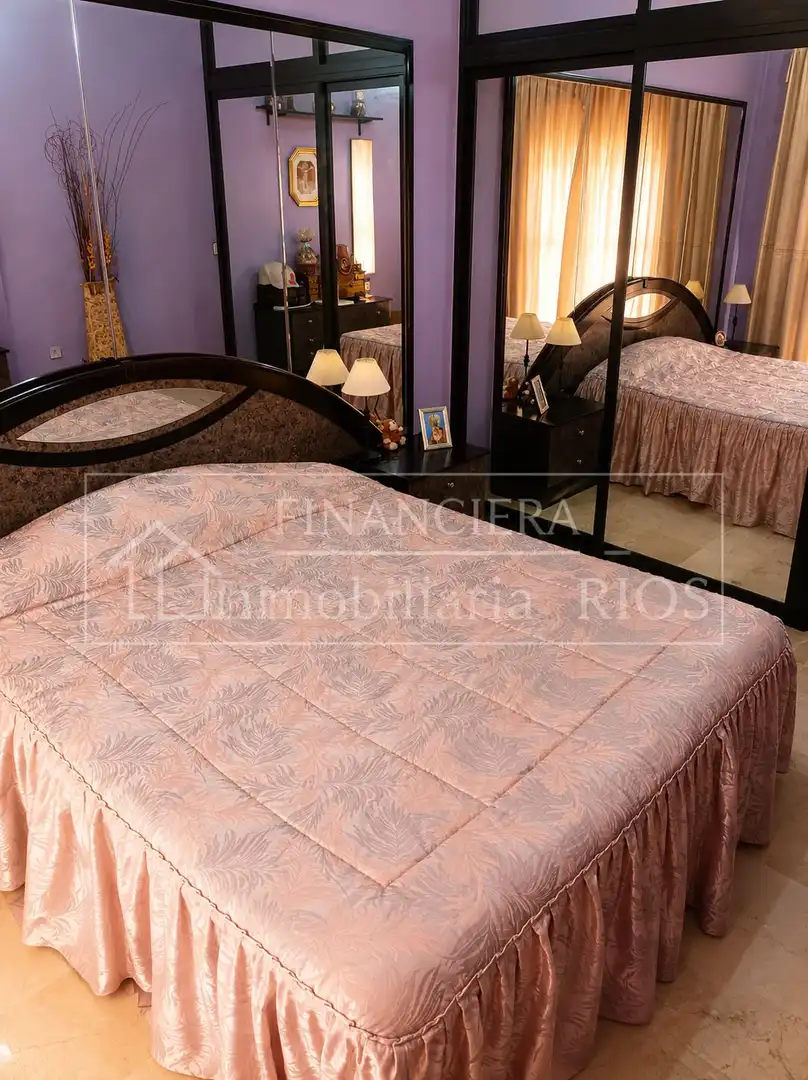 Habitación de Casa o chalet en venta en Alcalá de Guadaira con Aire acondicionado, Terraza y Trastero
