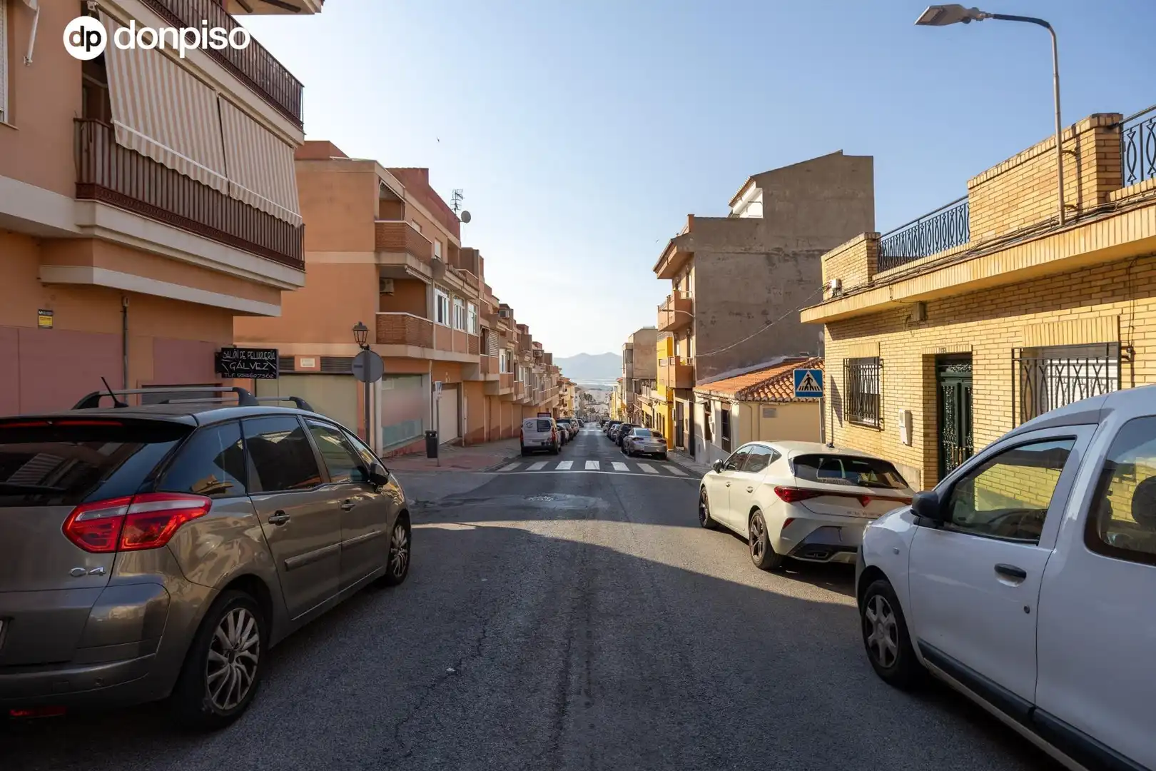 Vista exterior de Casa adosada en venda en Motril amb Aire condicionat