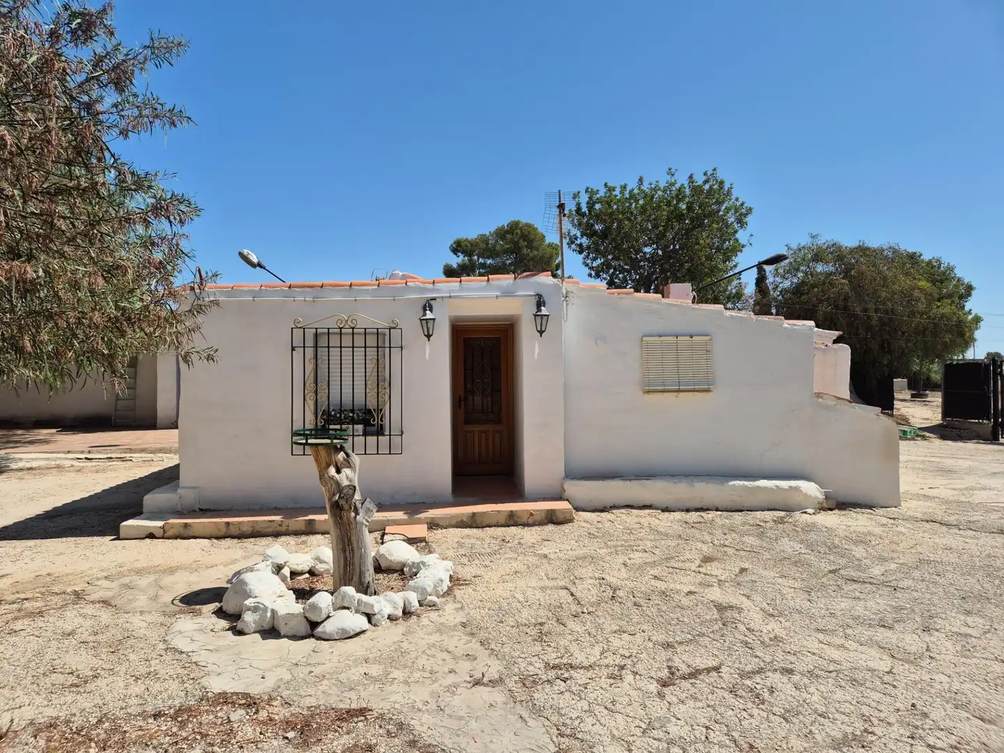 Vista exterior de Casa o chalet en venta en Aspe con Calefacción, Terraza y Balcón