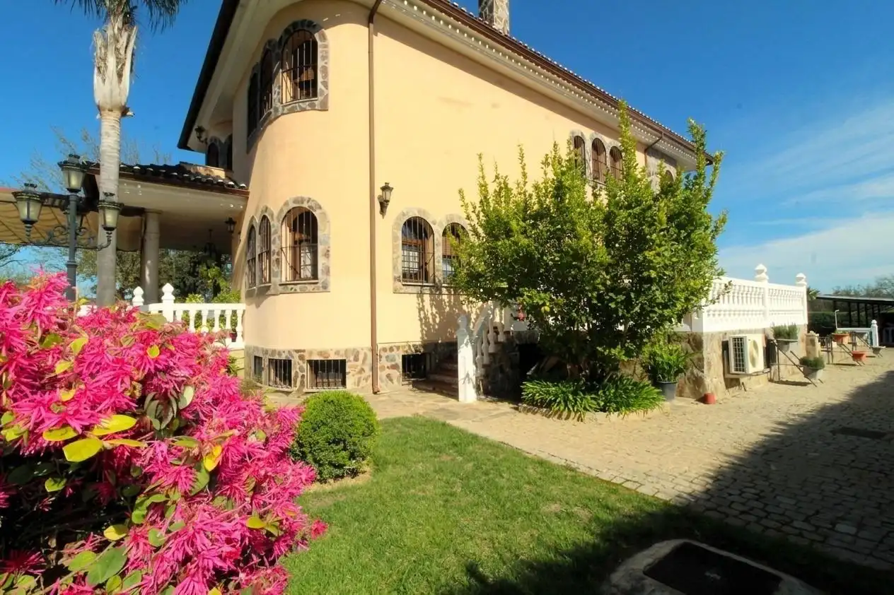 Casa con piscina en venta en Carretera de Sevilla - Los Montitos, imagen 4