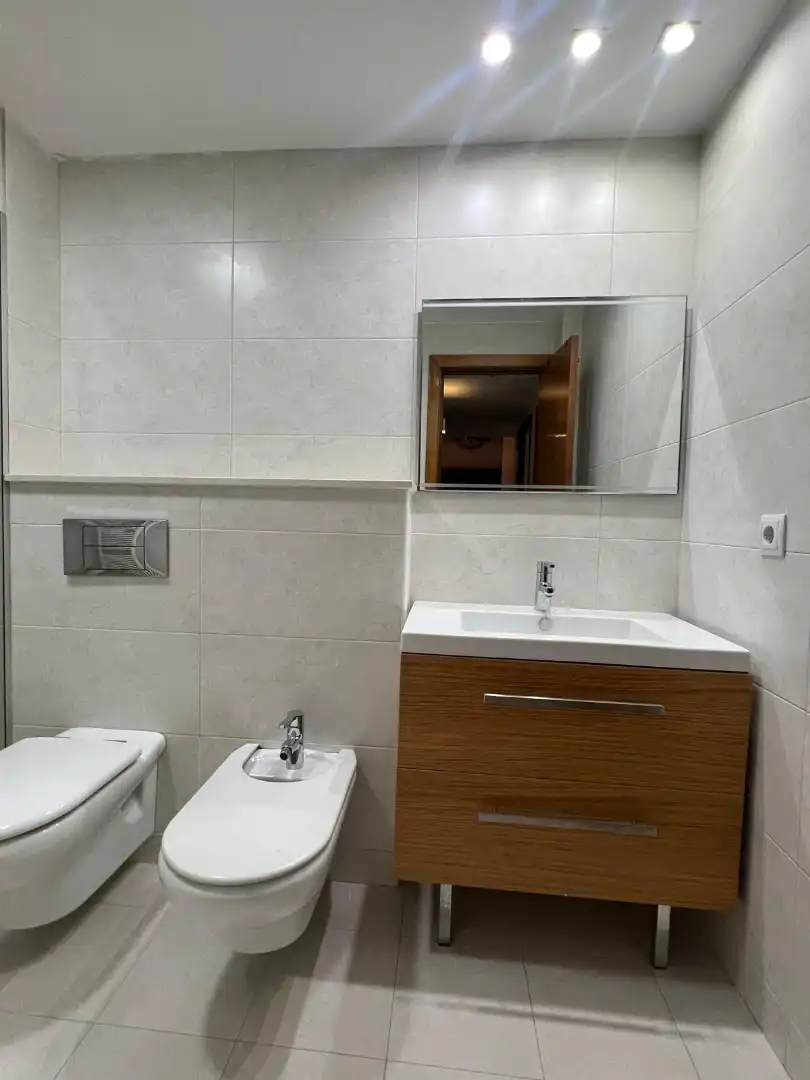 Bathroom of Flat for rent in Zaragoza  with Heating, Furnished and Oven