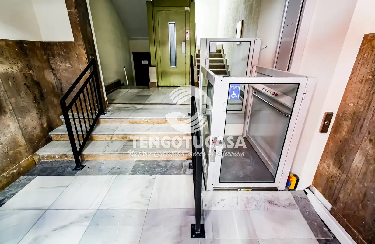 Wohnung zum Verkauf in Madrid mit Klimaanlage, Heizung und Terrasse