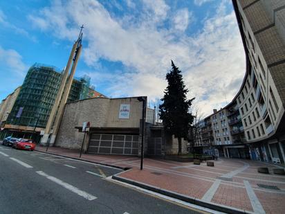 Vista exterior de Pis en venda en Vitoria - Gasteiz amb Calefacció i Traster