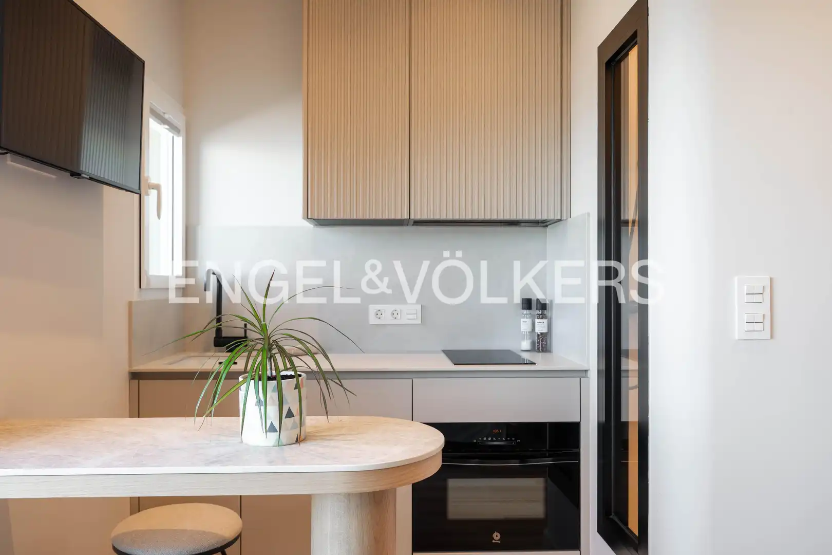 Kitchen of Study for rent in Donostia - San Sebastián   with Heating, Terrace and Furnished