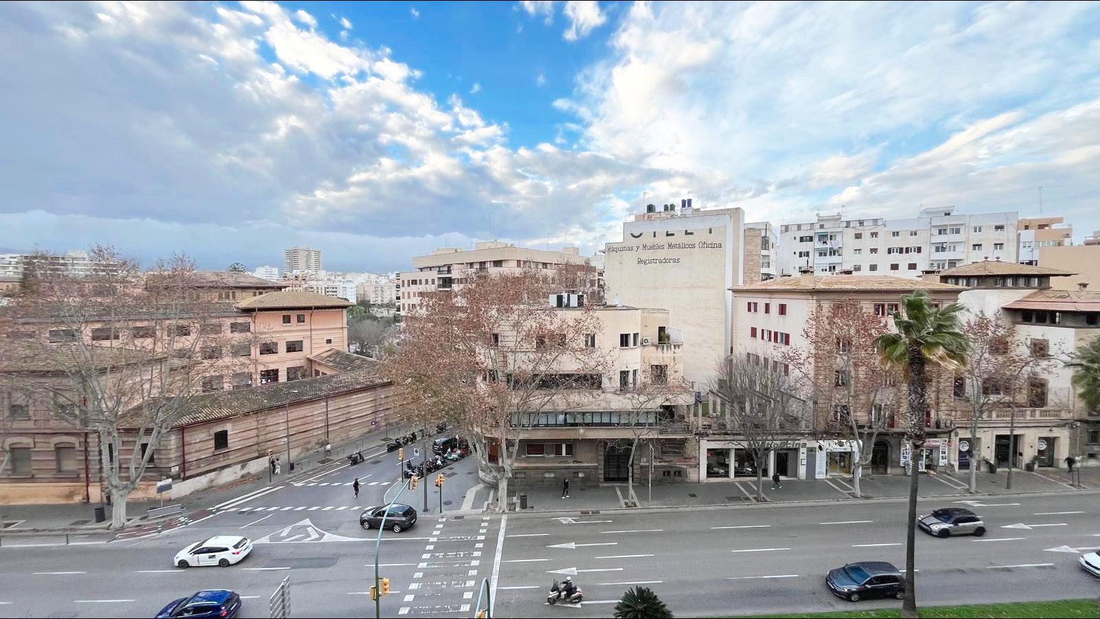 Exterior view of Flat for sale in  Palma de Mallorca  with Air Conditioner, Heating and Parquet flooring