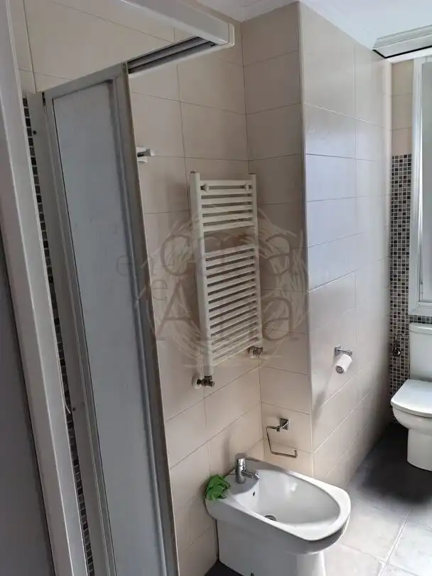 Baño de Piso en venta en Bilbao  con Calefacción y Trastero