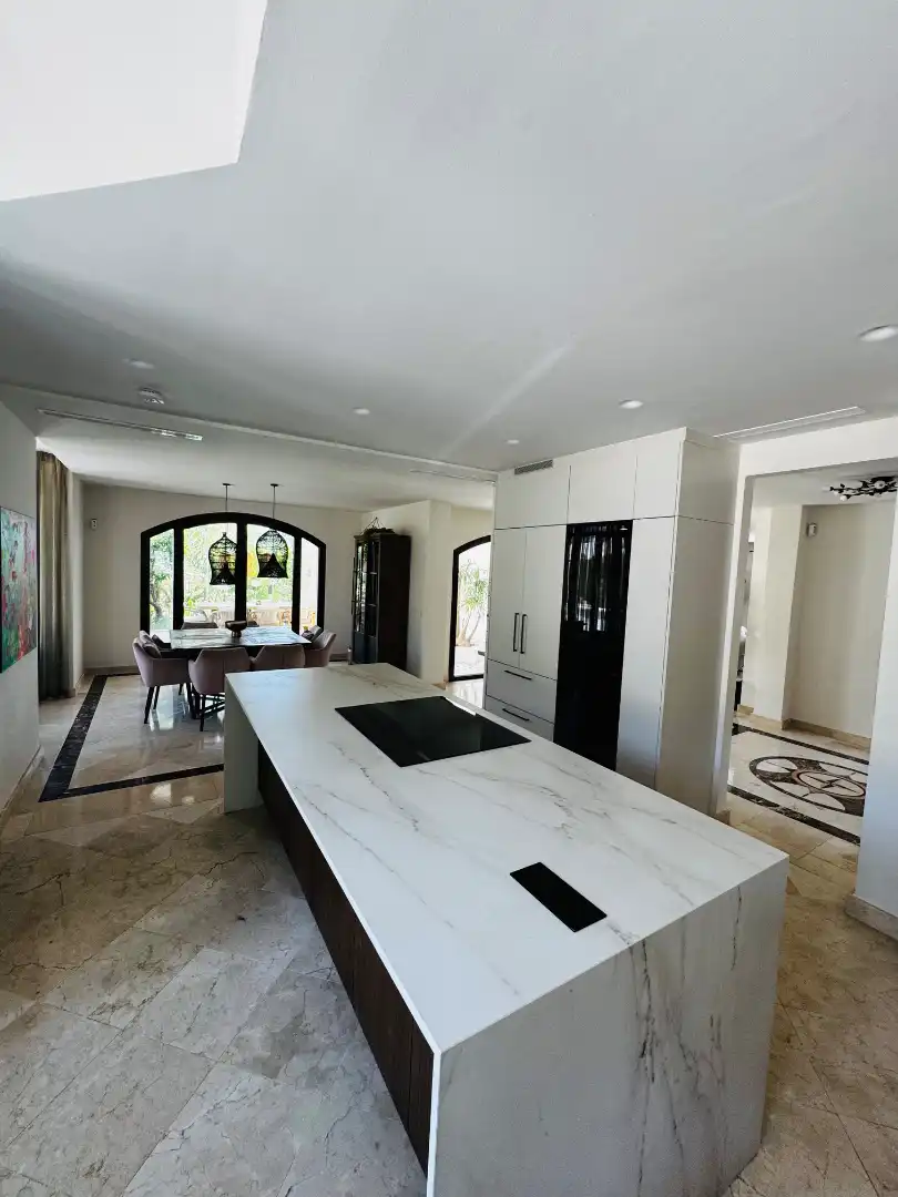 Cocina de Casa o chalet en venta en Marbella con Aire acondicionado, Calefacción y Jardín privado