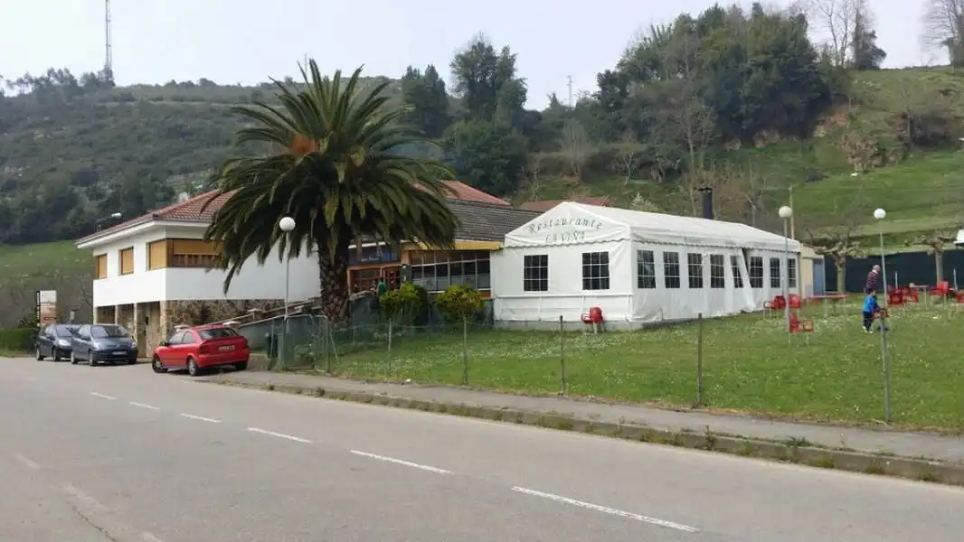 Local en venta en Candamo con Calefacción