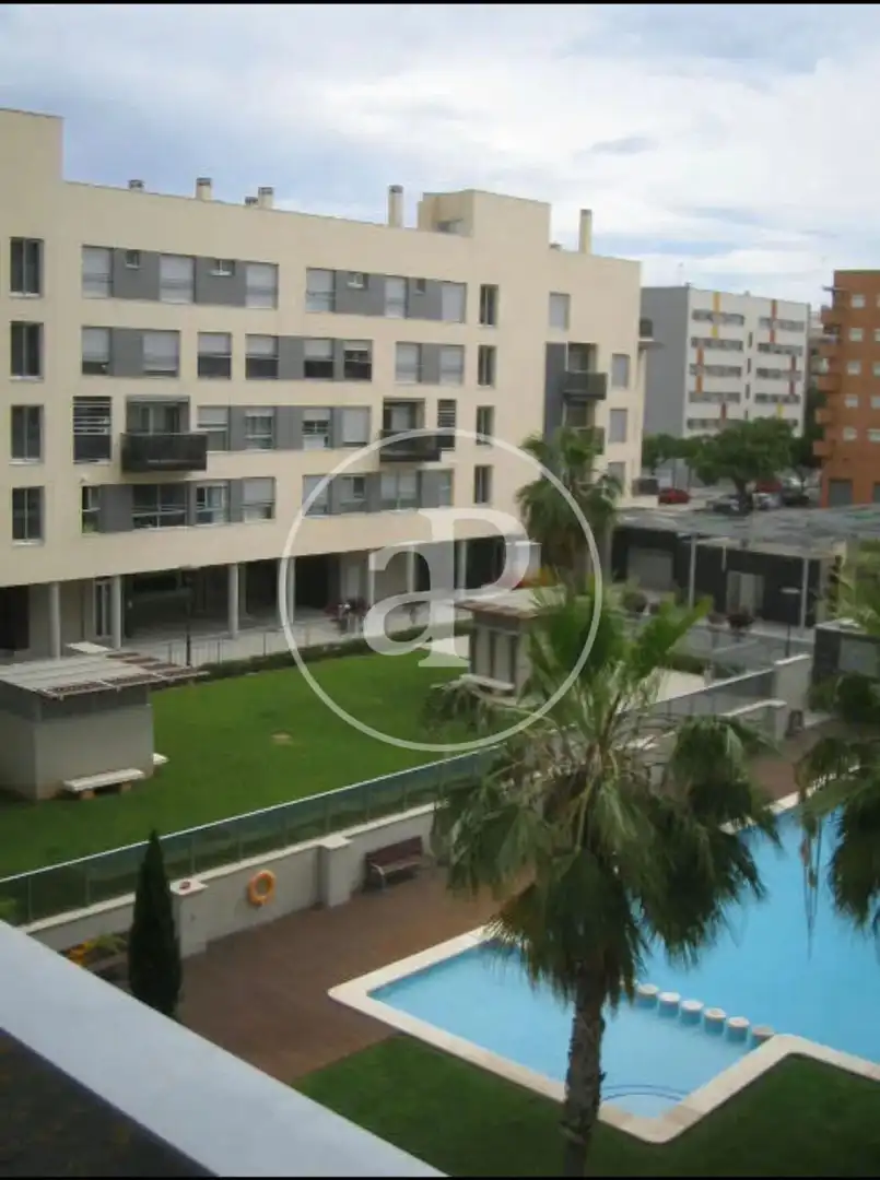 Vista exterior de Pis de lloguer en Valencia amb Aire condicionat, Calefacció i Jardí privat