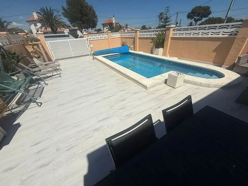 House with pool for sale in Miami Platja, imagen 4