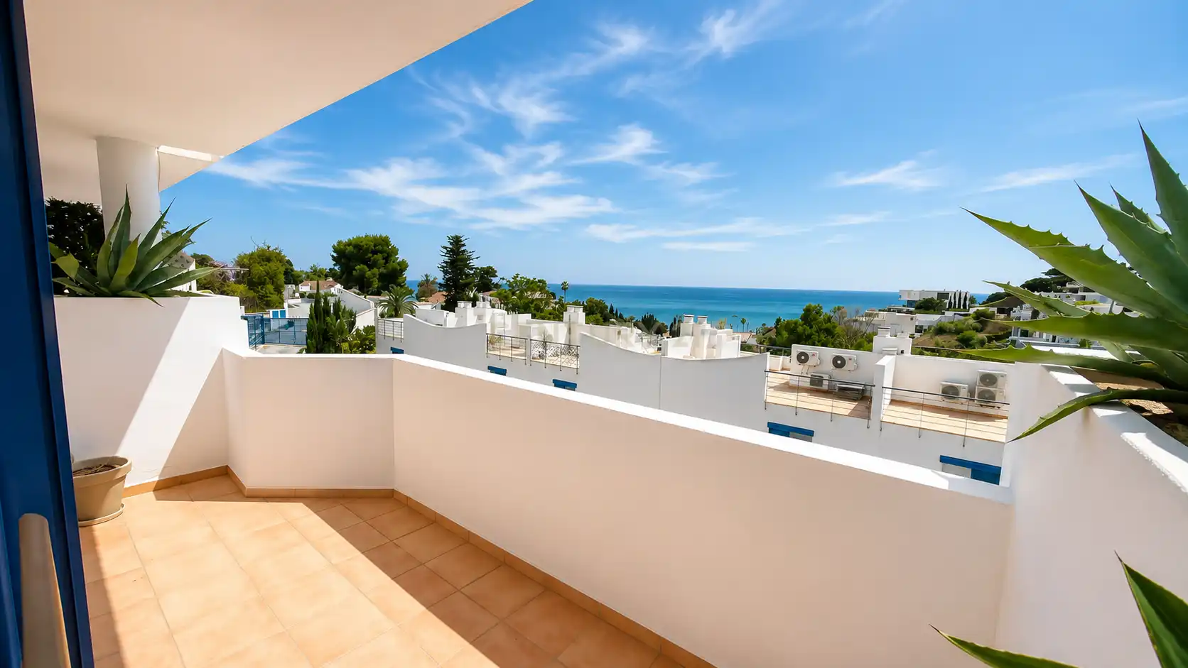 Adosado con terraza en venta en Calle Don Quijote, 6, Benalmádena, Spain