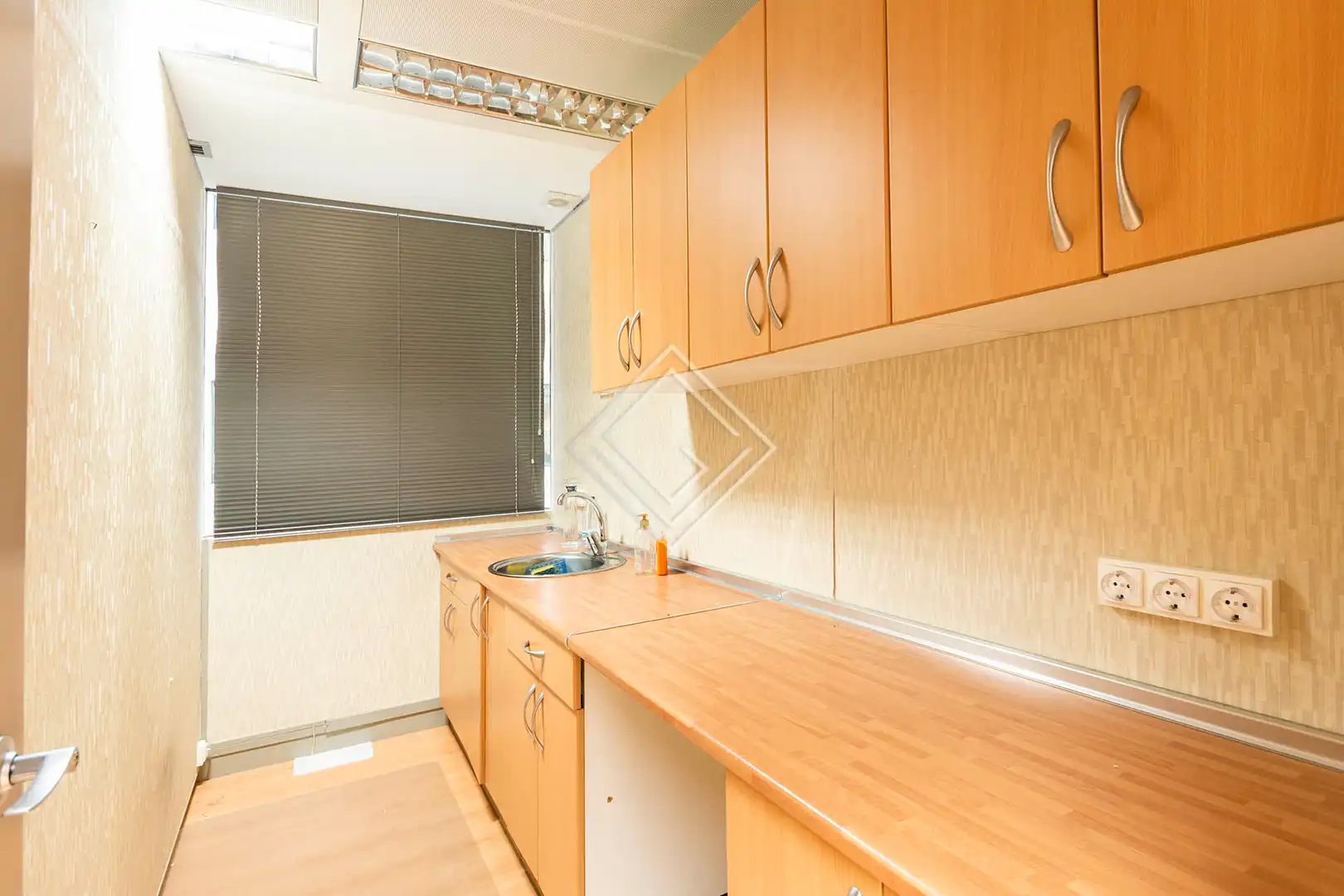Office space with lift to rent in Avenida de Bruselas, imagen 29