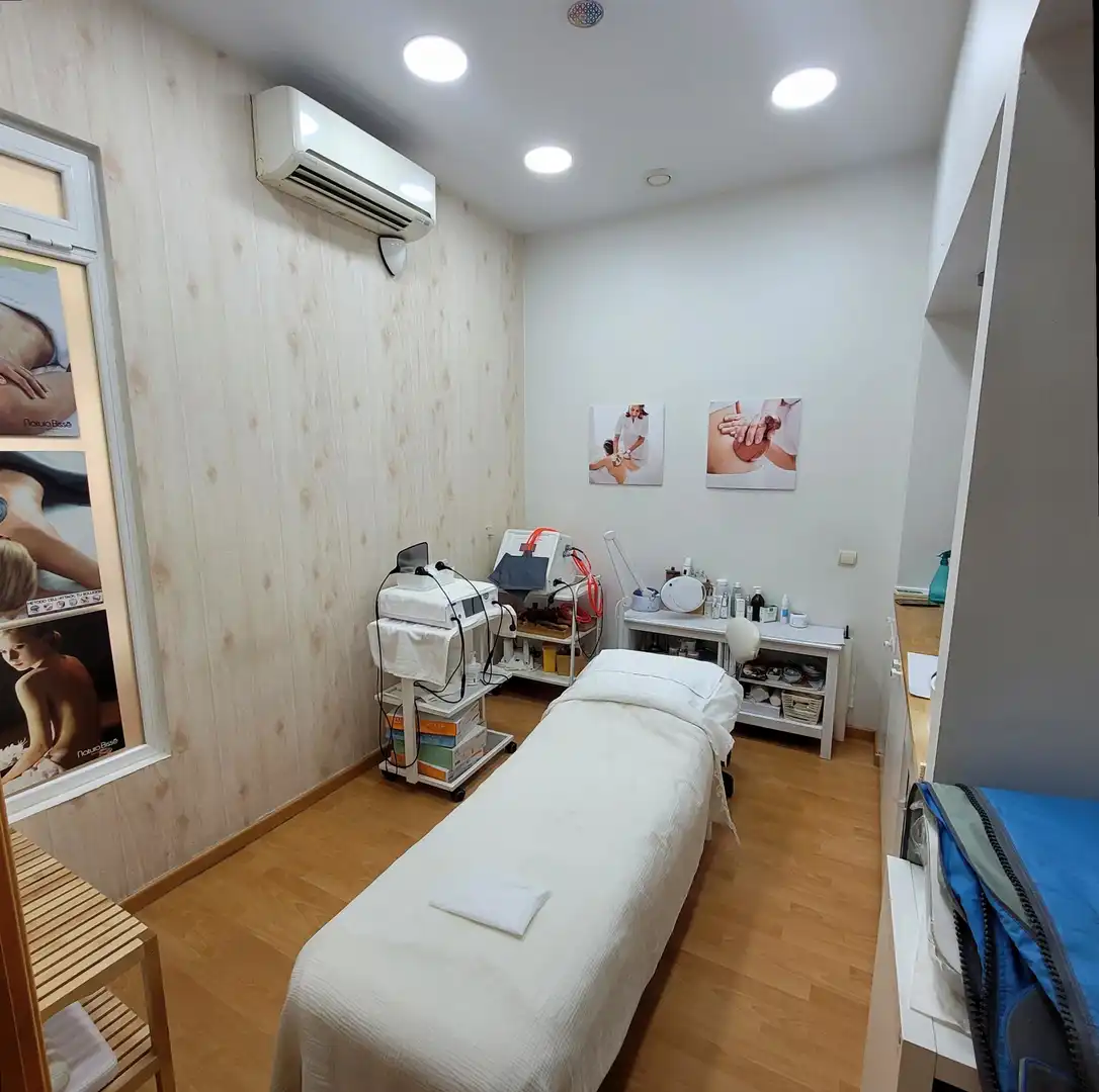 Business premises for transfer in Calle de Martínez Izquierdo, imagen 11
