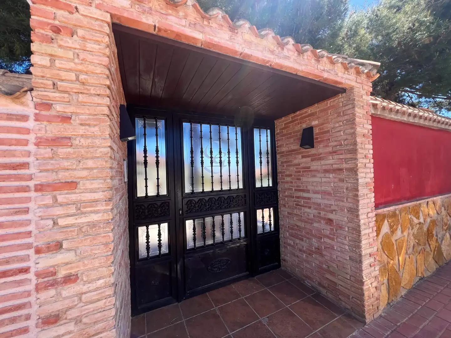 Haus oder Chalet zum Verkauf in Torrevieja mit Klimaanlage, Heizung und Privatgarten