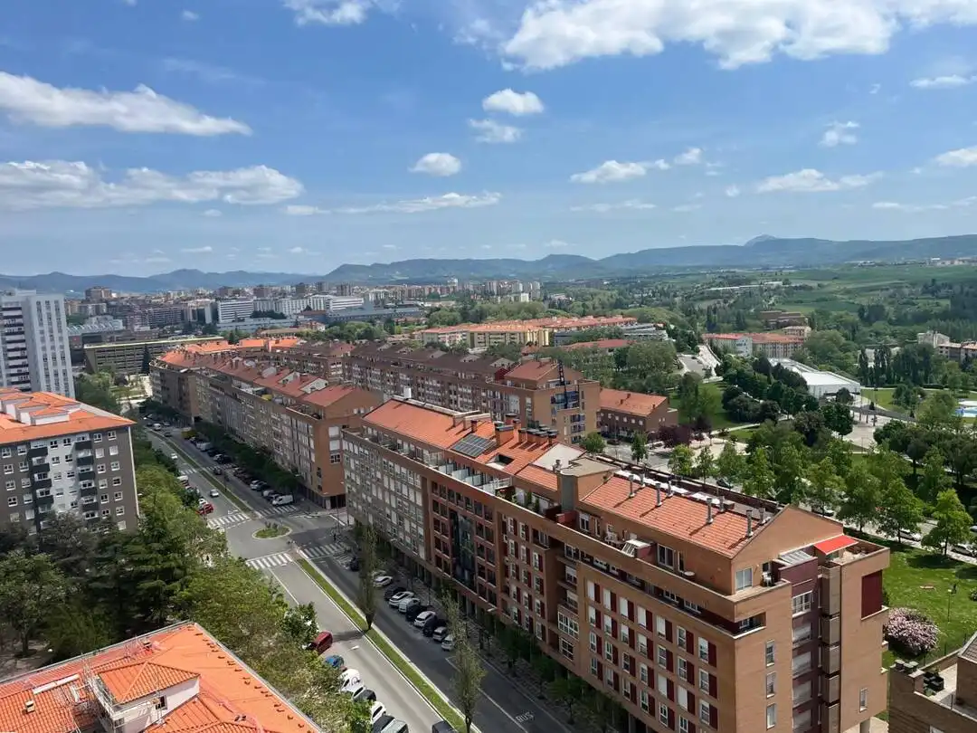 Vista exterior de Apartamento de alquiler en Barañáin / Barañain con Calefacción