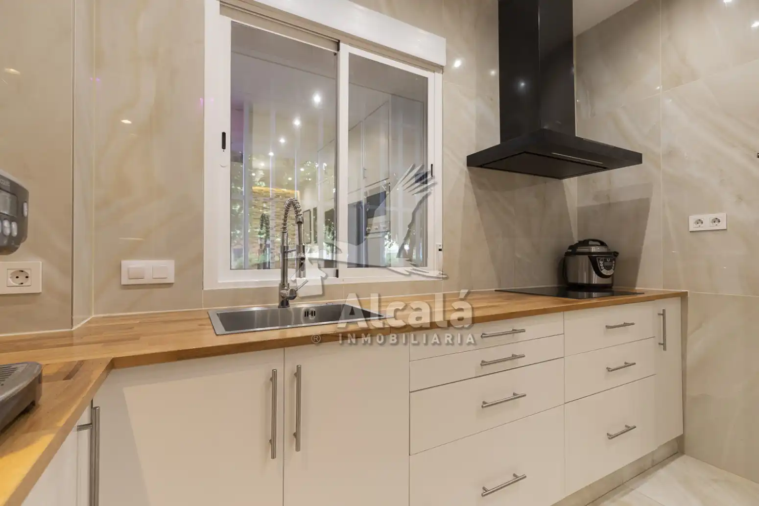 Cocina de Piso en venta en Azuqueca de Henares con Aire acondicionado, Jardín privado y Domótica