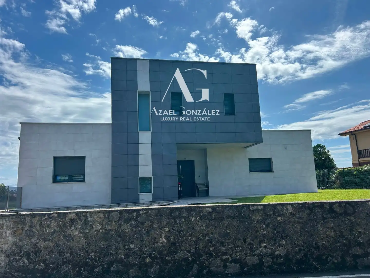 Exterior view of Houses for sale in Santander  with Heating, Private garden and Terrace