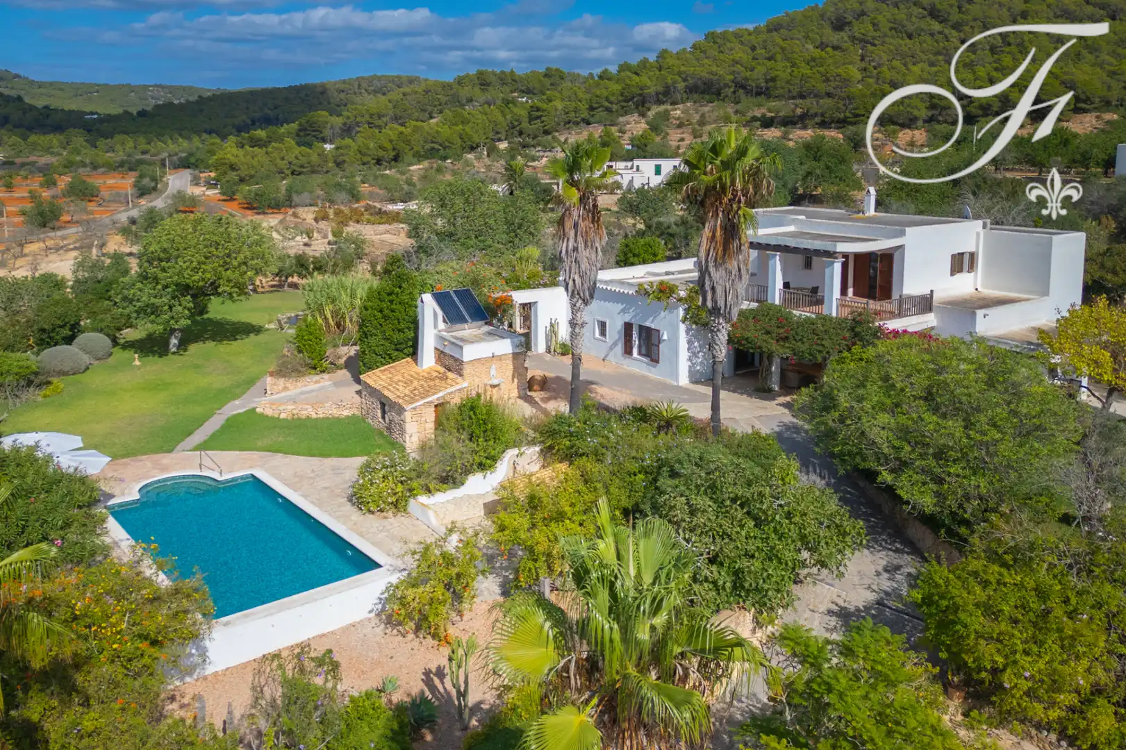 Vista exterior de Finca rústica en venda en Sant Antoni de Portmany amb Calefacció, Jardí privat i Terrassa