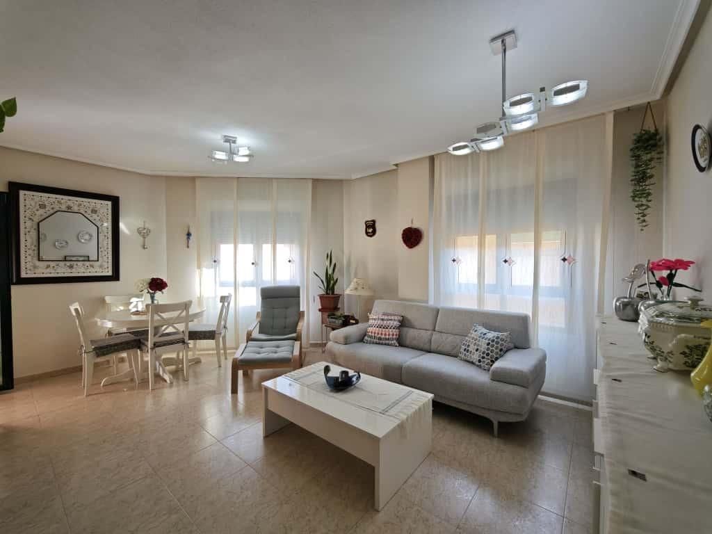 Living room of Flat for sale in Elche / Elx  with Air Conditioner and Balcony