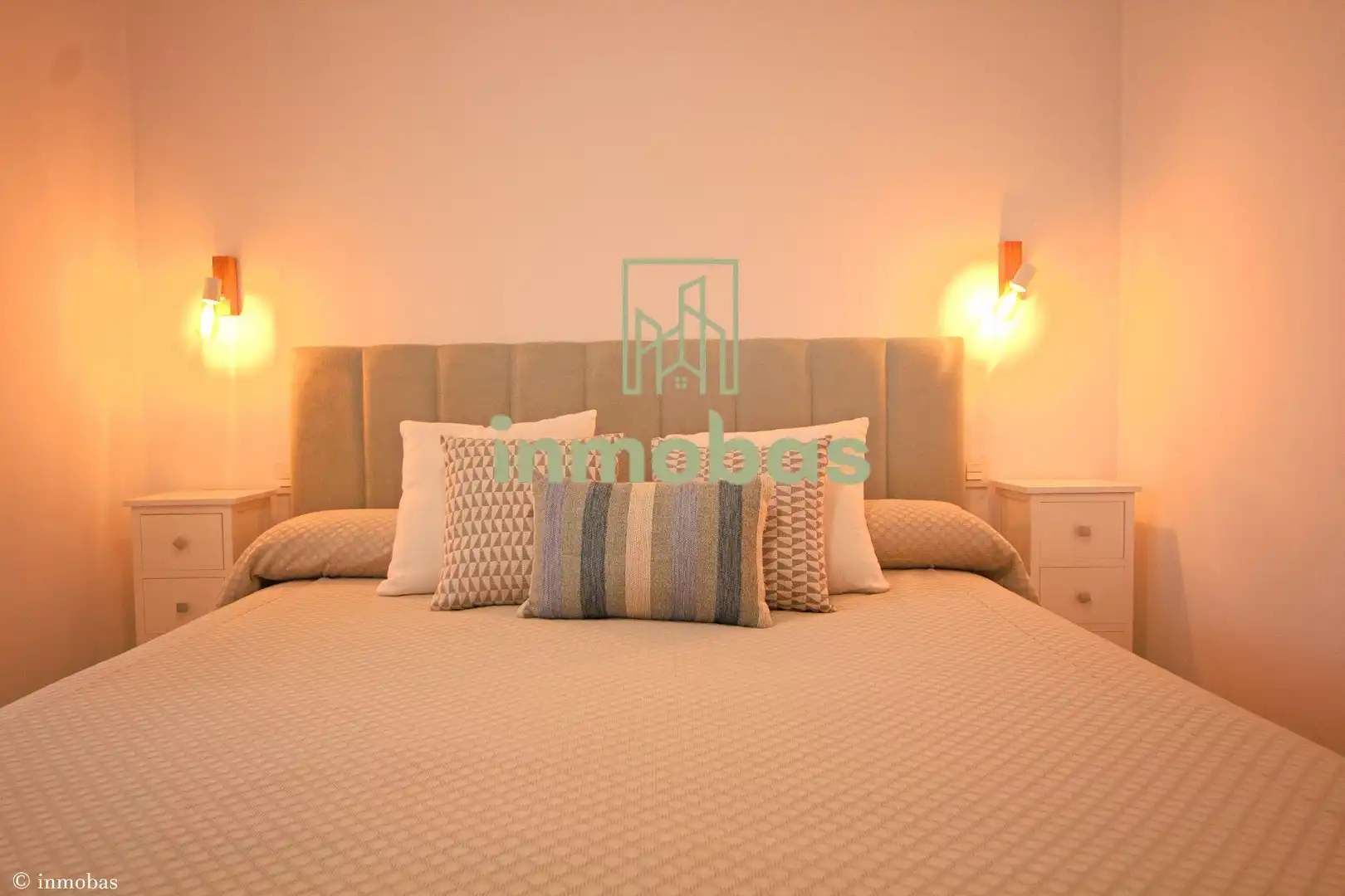 Schlafzimmer von Dachboden zum Verkauf in Badajoz mit Klimaanlage, Terrasse und Abstellraum