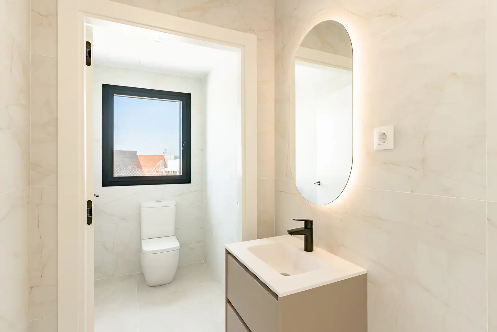 Bathroom of Houses for sale in Sitges  with Air Conditioner, Heating and Private garden