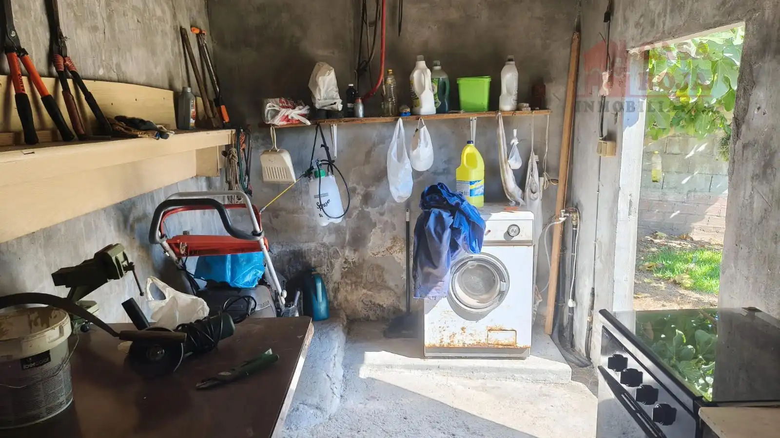 Casa o xalet en venda en Cangas  amb Calefacció, Terrassa i Moblat