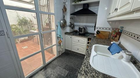 Foto 2 de Casa adosada en venta en Núcleo urbano, Cádiz
