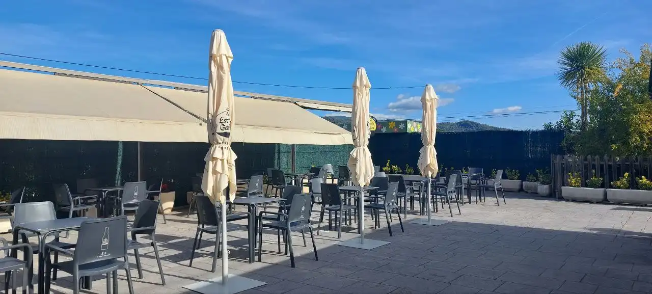 Local comercial de lloguer a Carrer Calsina