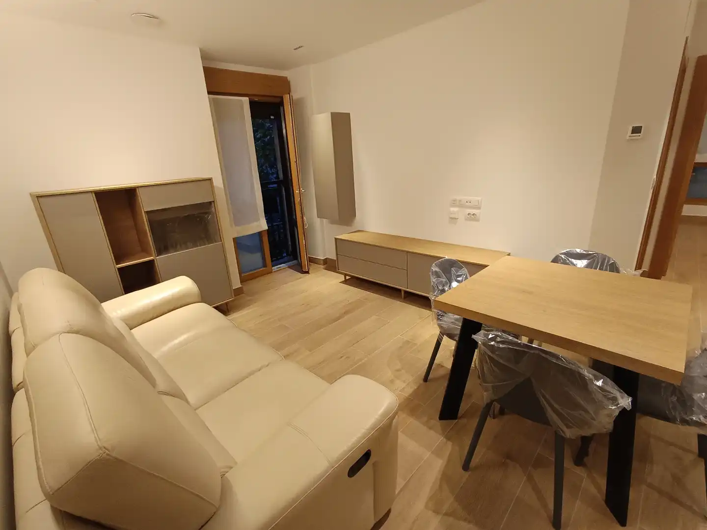 Sala d'estar de Apartament de lloguer en Amurrio amb Moblat