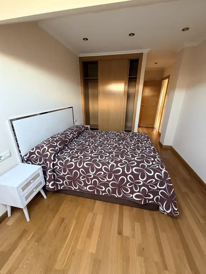 Dormitori de Àtic en venda en Moaña amb Parquet, Traster i Moblat