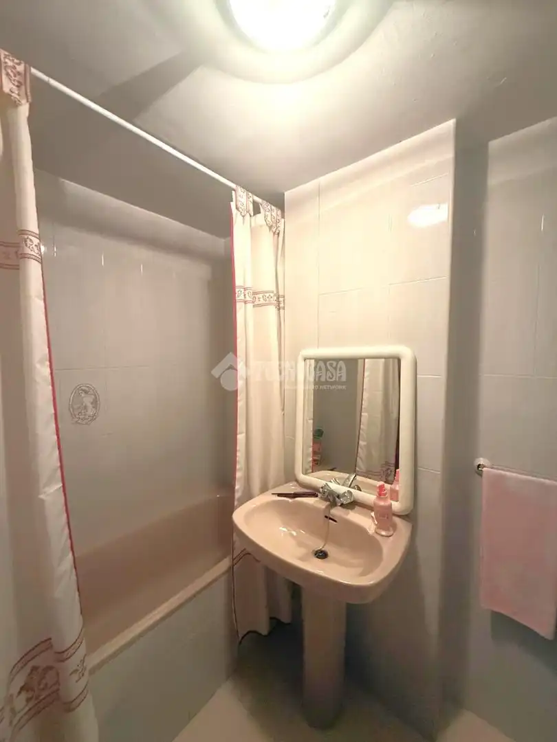 Bathroom of Flat for sale in Talavera de la Reina  with Heating and Furnished