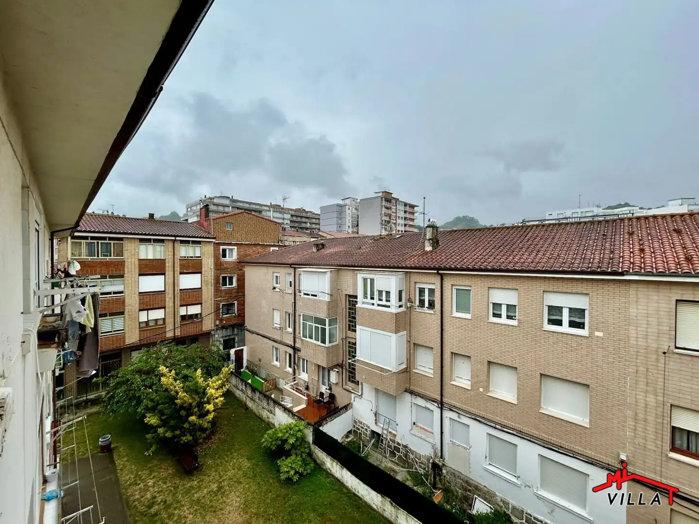 Vista exterior de Piso en venta en Laredo