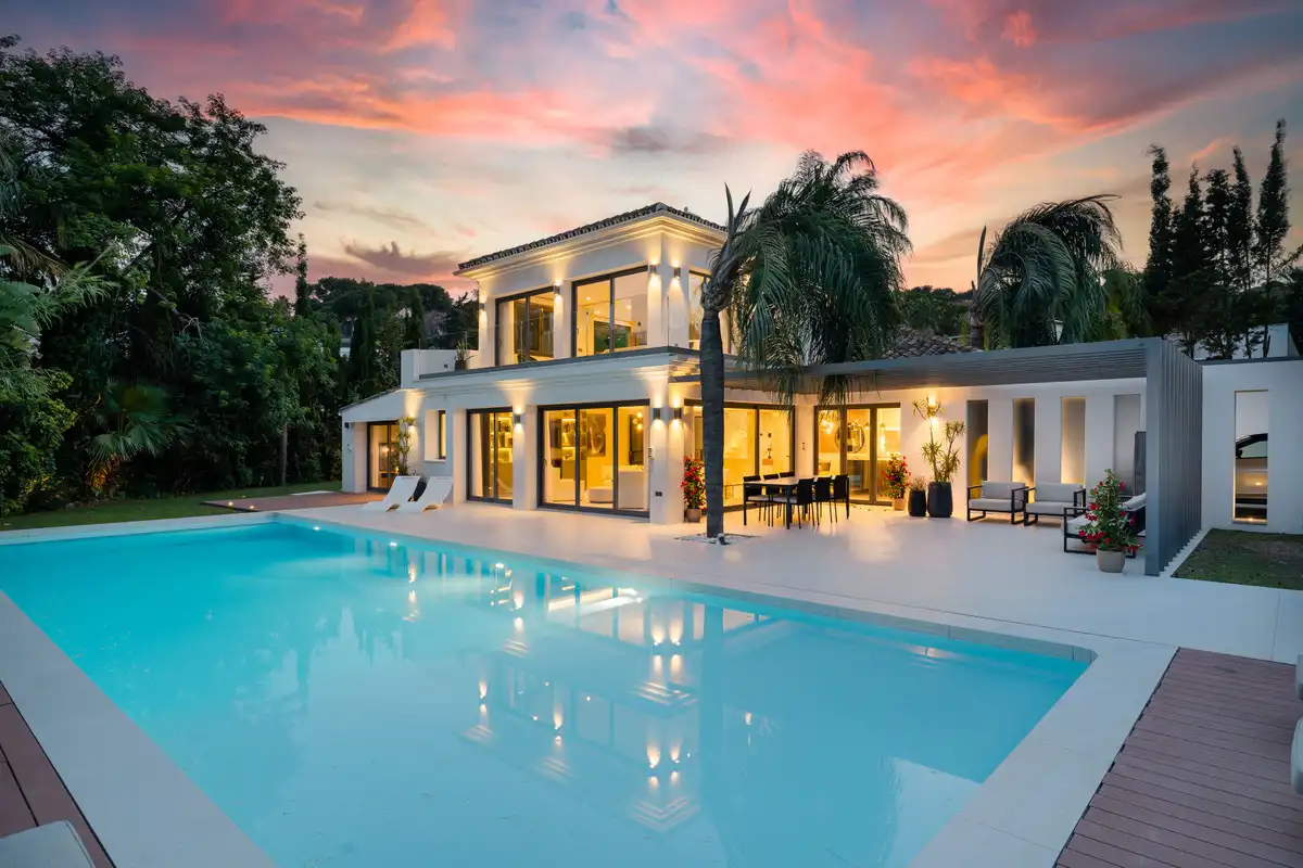 Terraced house for sale in Nueva Andalucía