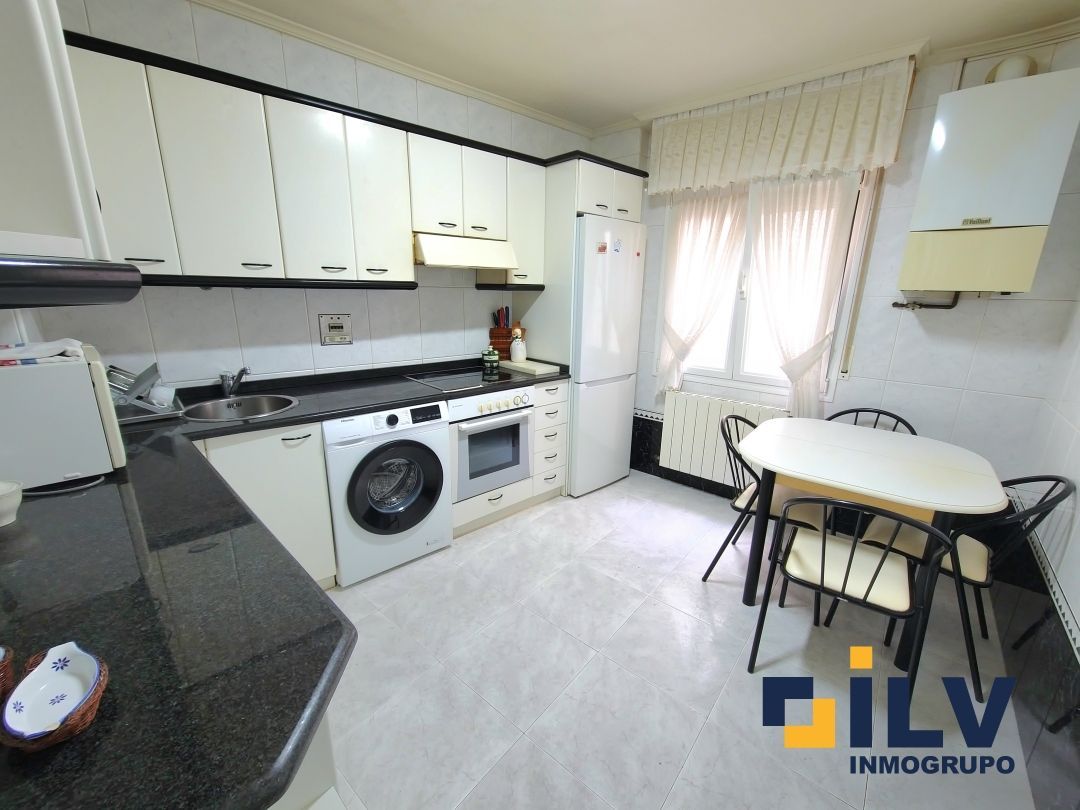 Kitchen of Flat for sale in Portugalete  with Heating and Balcony