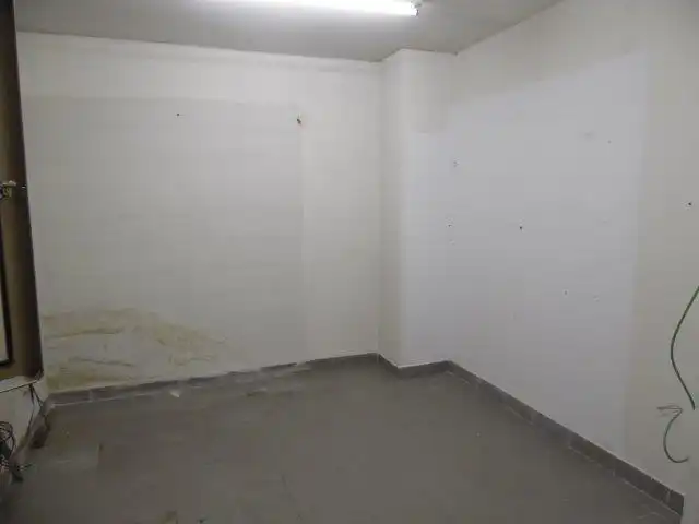 Local comercial en venta en CASTRILLO DE AZA 22, imagen 4