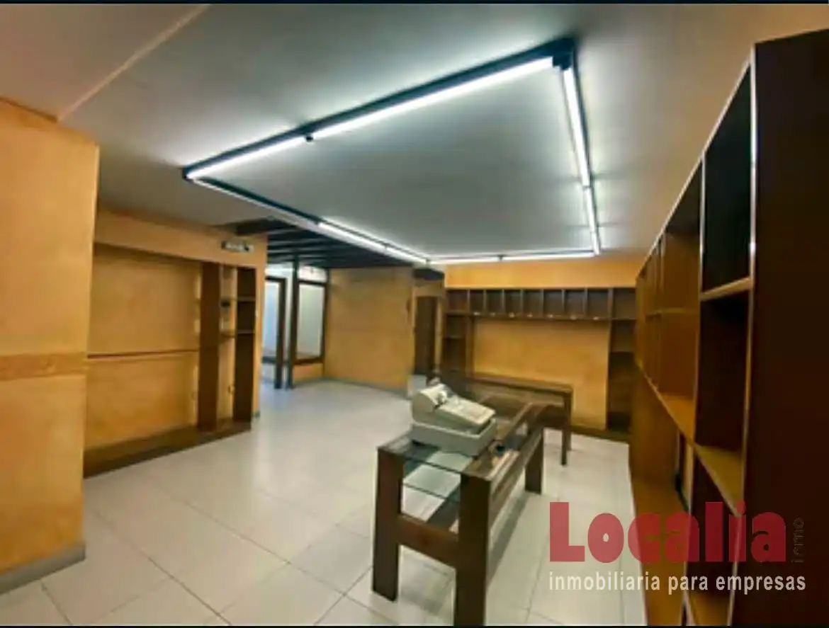 Locale commerciale in vendita a Conde Torreanaz, imagen 4