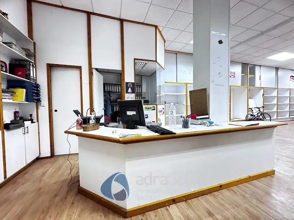 Local comercial de lloguer a Ramírez de Velasco, imagen 6