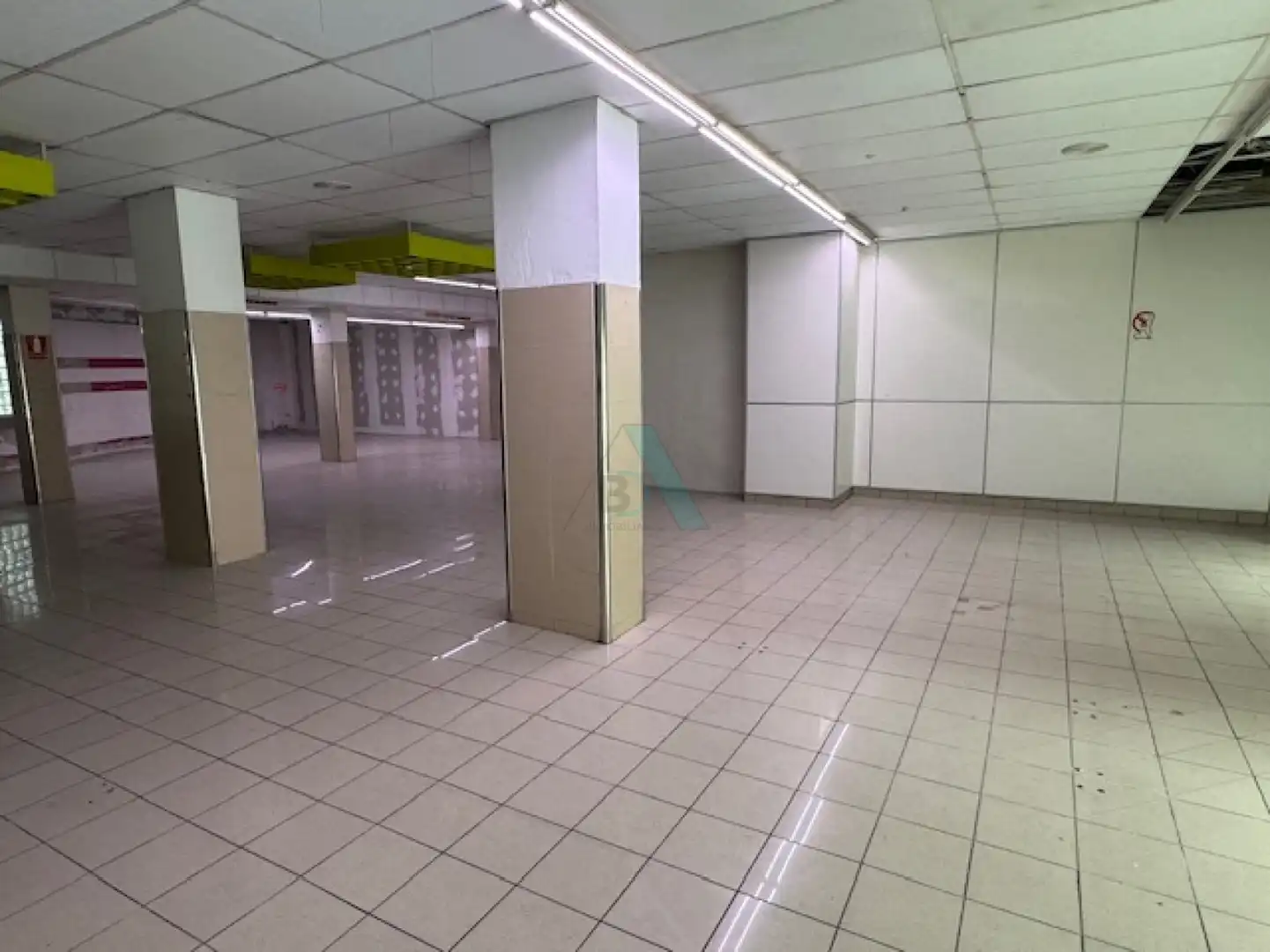 Business premises to rent in Llanes - Román Romano, imagen 12