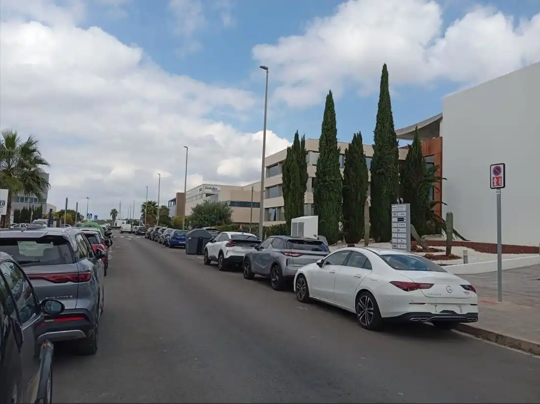 Individual for sale in Carrer de Charles Robert Darwin 20, imagen 8