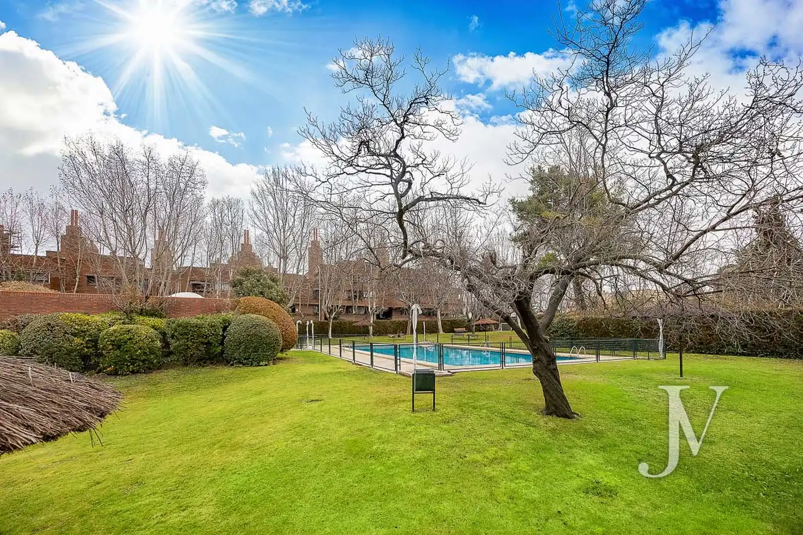Jardí de Pis en venda en Madrid amb Calefacció, Moblat i Forn